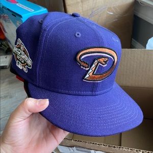 Diamondbacks fitted hat pink brim